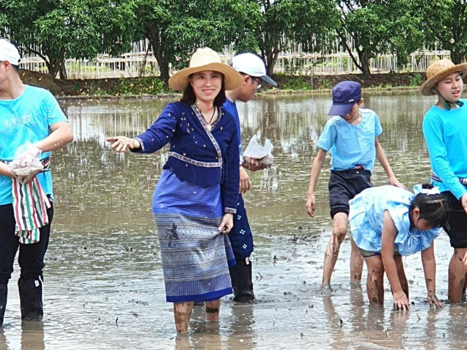 โครงการเรียนรู้วิธีชาวนา พบความสุข ตามแนวทางศาสตร์พระราชา ปี 3